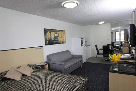 Comfort Inn & Suites Goodearth Perth - Kempsey Accommodation 23