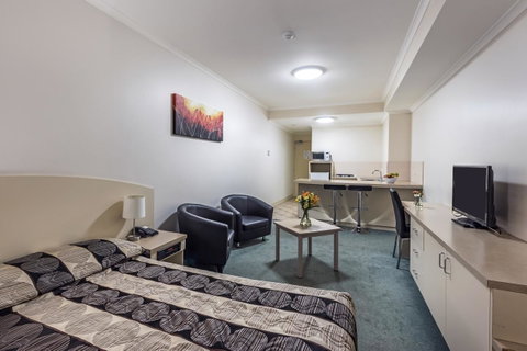 Comfort Inn & Suites Goodearth Perth - Kempsey Accommodation 13