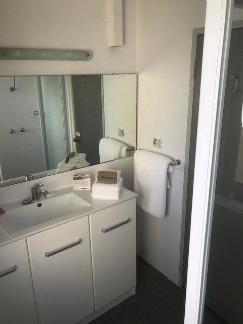 Comfort Inn & Suites Goodearth Perth - Kempsey Accommodation 2