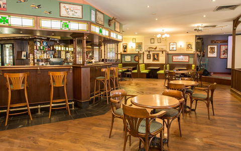 The Continental Hotel - Kempsey Accommodation 3