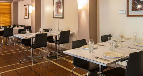 The Continental Hotel - Kempsey Accommodation 10