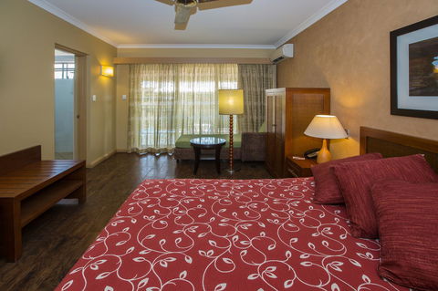 The Continental Hotel - Kempsey Accommodation 32