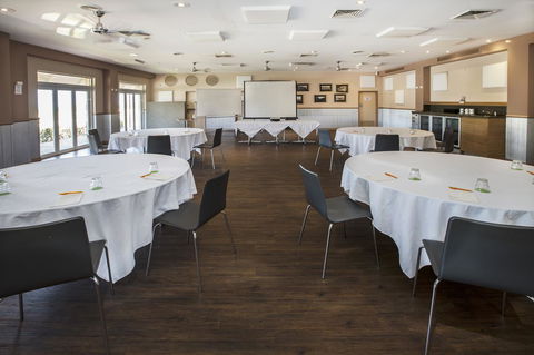 The Continental Hotel - Kempsey Accommodation 19