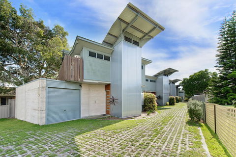 Crescent Head Spa Villa - Kempsey Accommodation 0