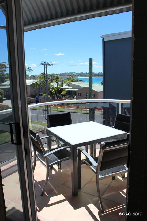 Mollymook Cove Apartments - Kempsey Accommodation 18
