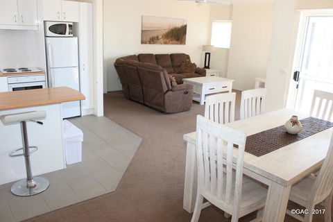 Mollymook Cove Apartments - Kempsey Accommodation 29