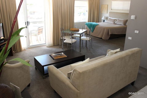 Mollymook Cove Apartments - Kempsey Accommodation 19