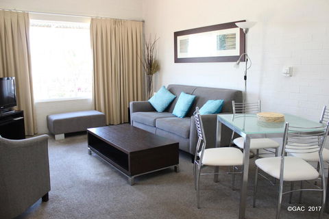 Mollymook Cove Apartments - Kempsey Accommodation 32