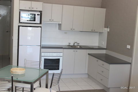 Mollymook Cove Apartments - Kempsey Accommodation 23