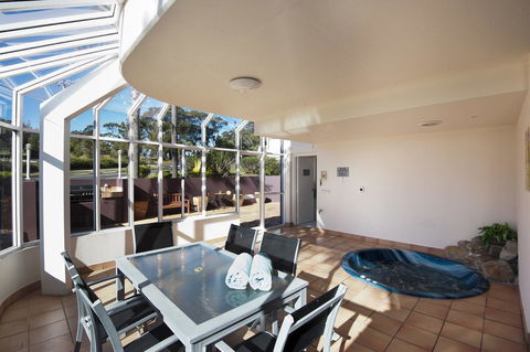Mollymook Cove Apartments - Kempsey Accommodation 35