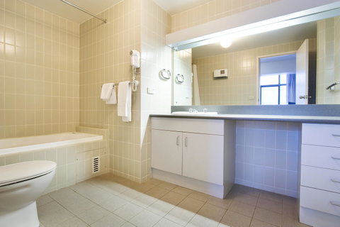 Lantern 1 Bedroom Balcony With Panoramic View - Kempsey Accommodation 12