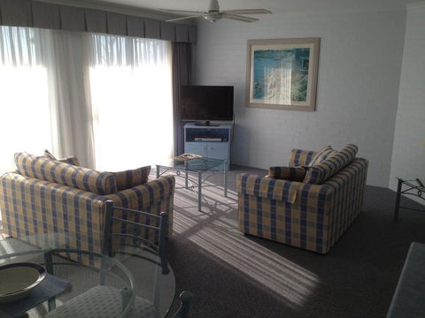 Breakers Apartments - Kempsey Accommodation 6