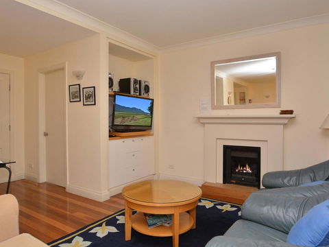 Villa 2br Prosecco Villa Located Within Cypress Lakes Resort - Kempsey Accommodation 1
