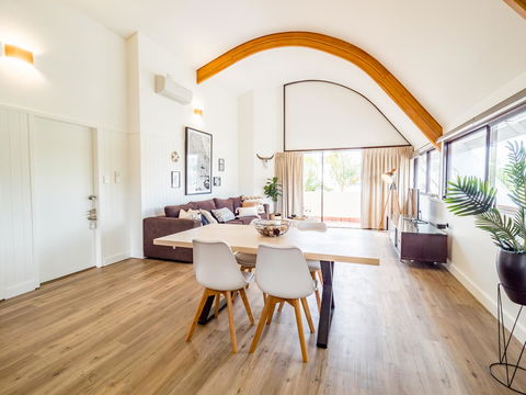 Waves Byron Bay - Kempsey Accommodation 4