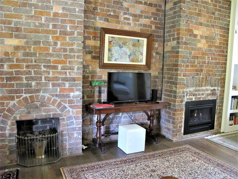 Apple Tree Cottage - Kempsey Accommodation 16