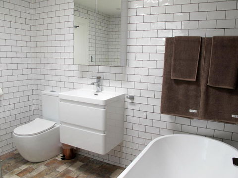 Apple Tree Cottage - Kempsey Accommodation 3
