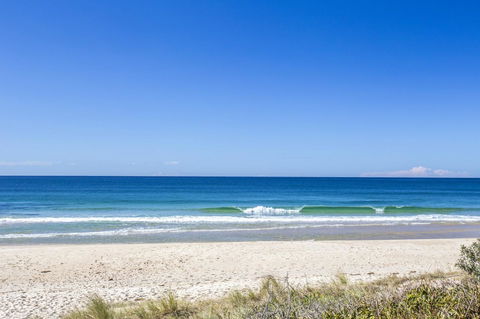 Beachfront 2 - Kempsey Accommodation 2