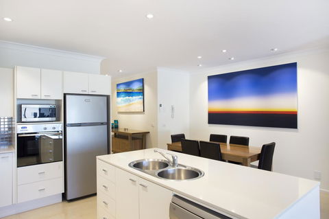 Beachfront 2 - Kempsey Accommodation 7