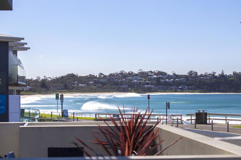 Beachfront 2 - Kempsey Accommodation 6