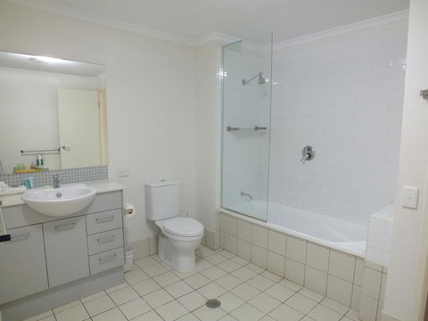 Pacific Marina Apartments - Kempsey Accommodation 5