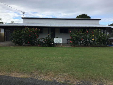 Hat Head Beach Cottage 1 - Kempsey Accommodation 0