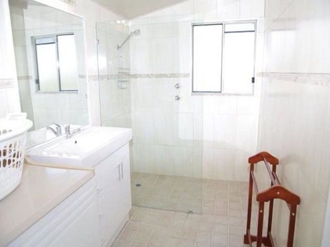 Jupiter, 3 Scott Street - Kempsey Accommodation 5