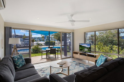 Sails Luxury Apartments Merimbula - Kempsey Accommodation 4