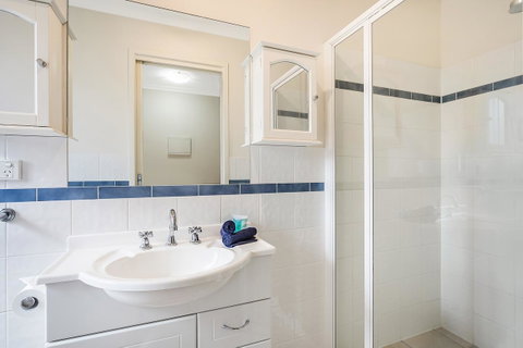 Sails Luxury Apartments Merimbula - Kempsey Accommodation 24