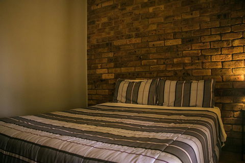 Ironstone Estate Lovedale - Kempsey Accommodation 15