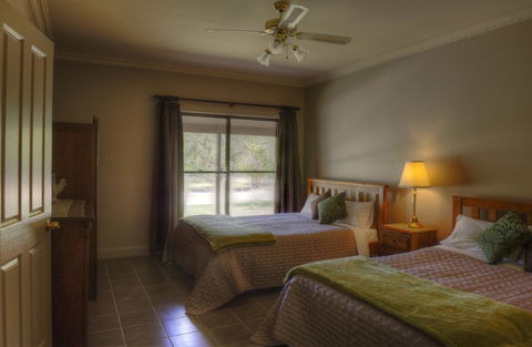 Ironstone Estate Lovedale - Kempsey Accommodation 41