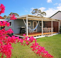 Hayes Beach House - Jervis Bay - Pet Friendly - Kempsey Accommodation