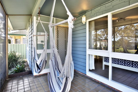 Hayes Beach House I Award Winner I 4 Mins To Beach - Kempsey Accommodation 16
