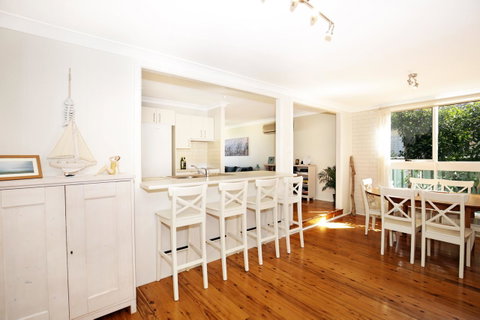 Hayes Beach House I Award Winner I 4 Mins To Beach - Kempsey Accommodation 11