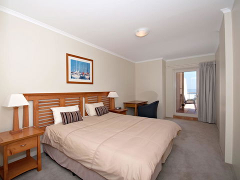 Messines Street, Breakwater Apartment, 104 - Kempsey Accommodation 5