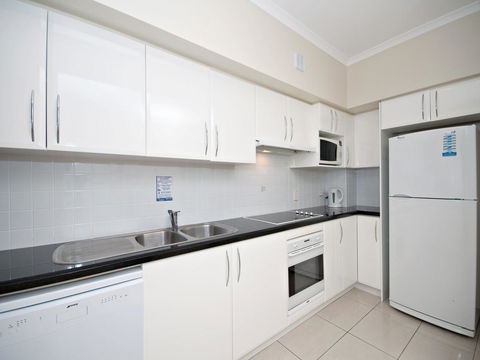 Messines Street, Breakwater Apartment, 104 - Kempsey Accommodation 4