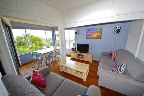 Apollo 1, 9 Hodgson Street - Kempsey Accommodation 0