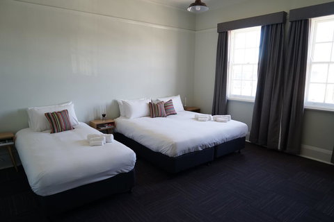 Rosehill Hotel - Kempsey Accommodation 0