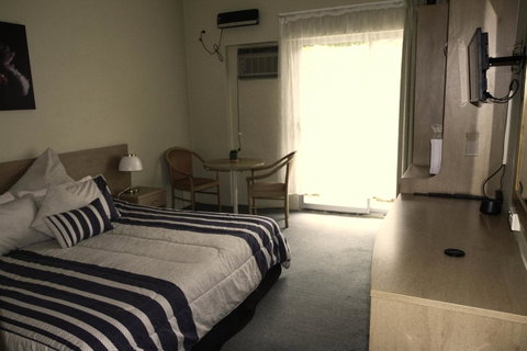 Rest Easy Motel - Kempsey Accommodation 0