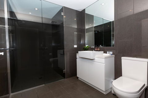 Brand New Executive Apartment - Kempsey Accommodation 16