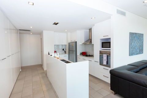 Brand New Executive Apartment - Kempsey Accommodation 4