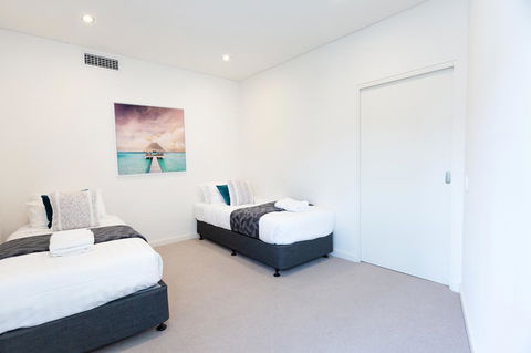 Brand New Executive Apartment - Kempsey Accommodation 15