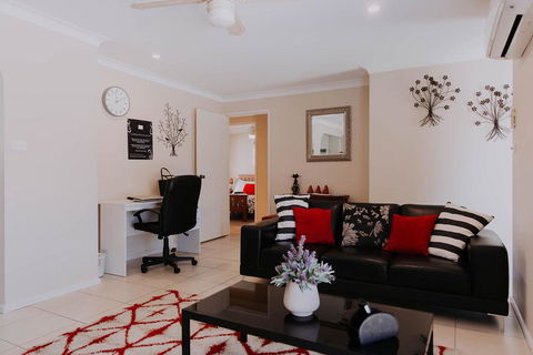 Central Wagga Self Catering Apartment - Kempsey Accommodation 0