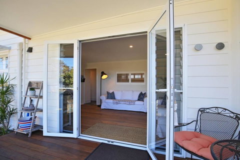 Jervis Bay Beach Shack I Pet Friendly - Kempsey Accommodation 10