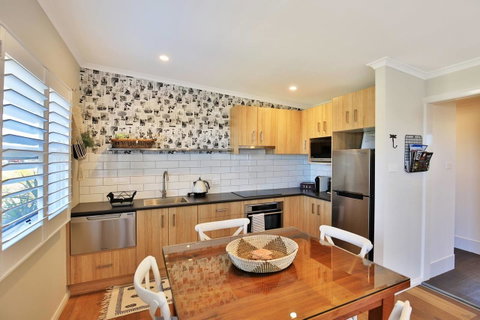 Jervis Bay Beach Shack I Pet Friendly - Kempsey Accommodation 3
