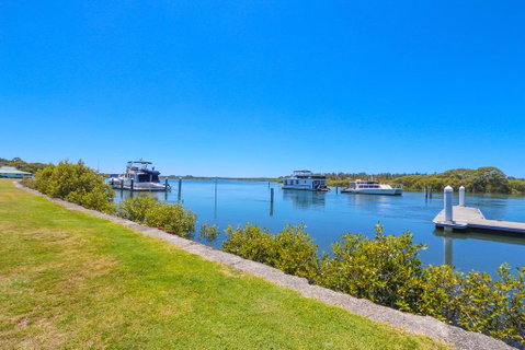 Boathouse Resort (Water Front) - Kempsey Accommodation 7