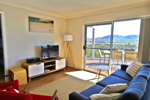 Coastwatch, 26 Comara Terrace - Kempsey Accommodation 3