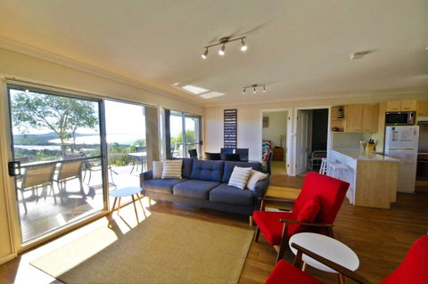 Coastwatch, 26 Comara Terrace - Kempsey Accommodation 4