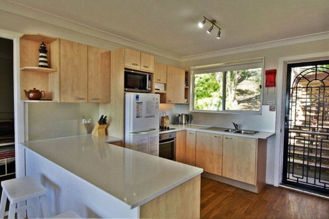 Coastwatch, 26 Comara Terrace - Kempsey Accommodation 2