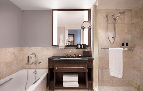 Four Seasons Hotel Sydney - Kempsey Accommodation 5