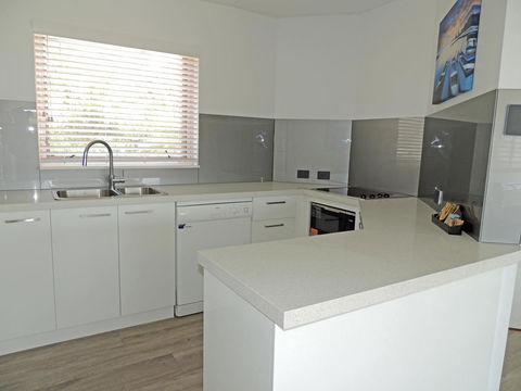 Charlesworth Bay Beach Resort - Kempsey Accommodation 9
